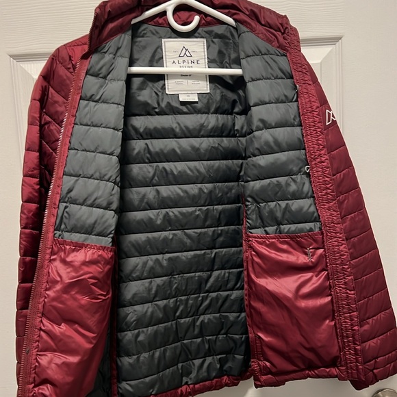 Alpine Design Explorer Puffer Jacket Light Weight  Packable Outdoors Maroon XS - Picture 6 of 6